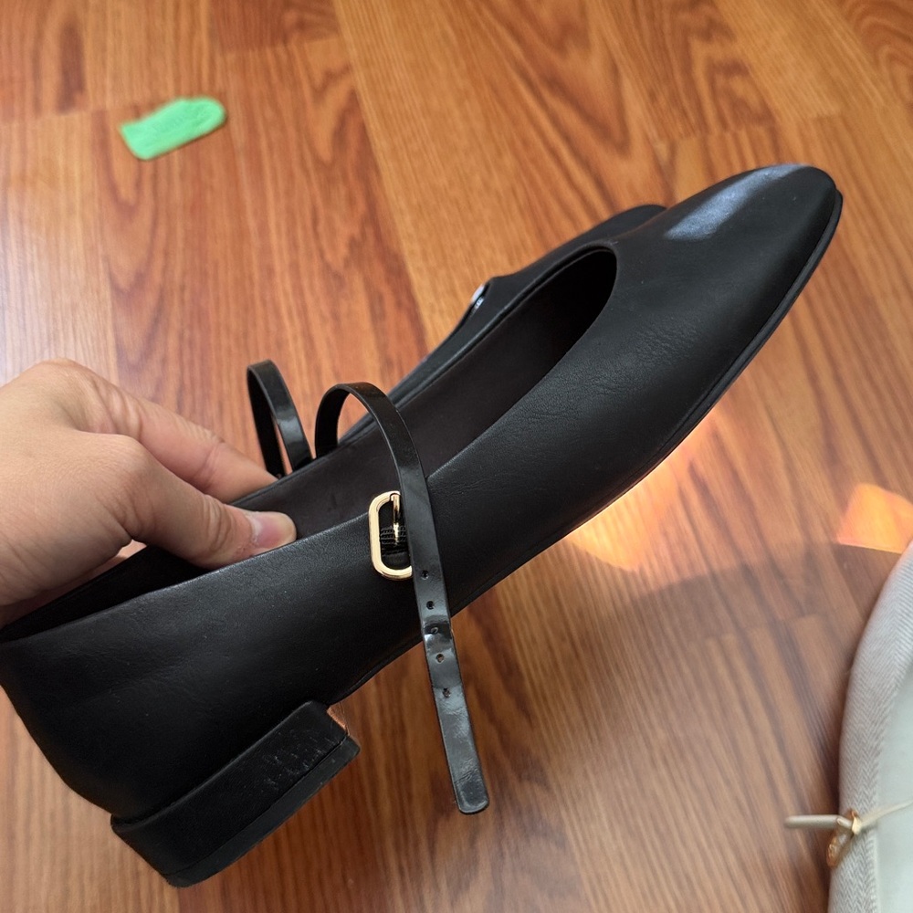 Charles and Keith Gertrude Round-Toe Mary Janes Flats